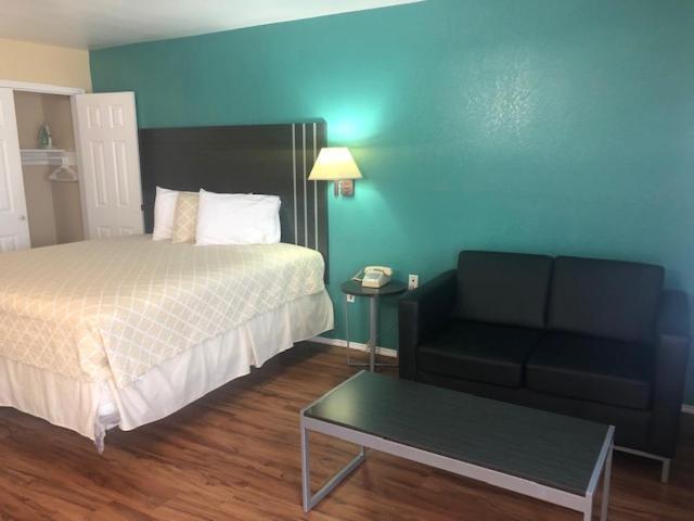 Pinn Road Inn And Suites Lackland Afb And Seaworld San Antonio Esterno foto